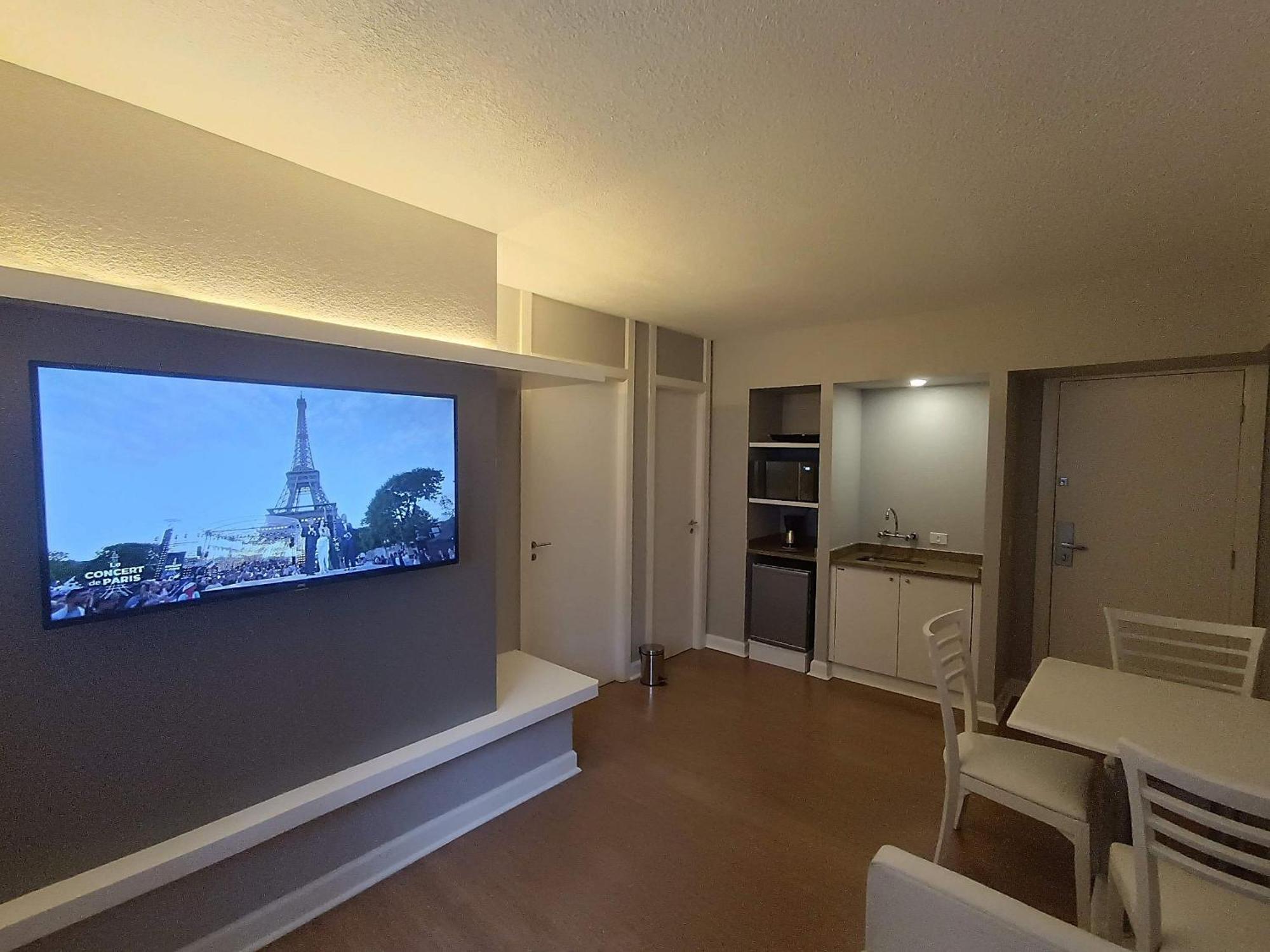 Apto-Flat Excelente Localizacao Centro-Batel - Somente Familiares Curitiba Exteriör bild